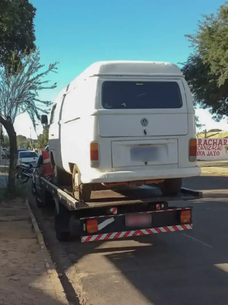 Transporte de carros clássicos e utilitários